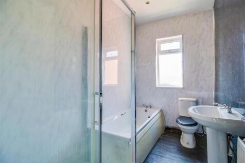 BATHROOM/W.C.