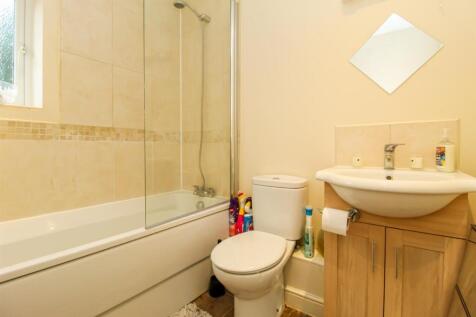 BATHROOM/W.C.