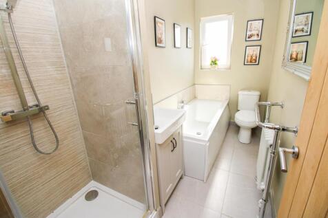 BATHROOM/W.C.