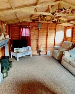 SUMMER HOUSE