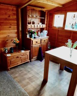 SUMMER HOUSE