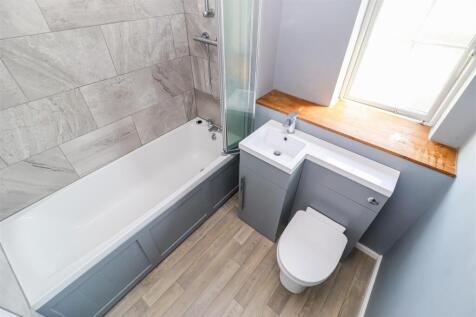 BATHROOM/W.C.