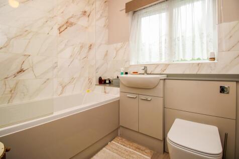 BATHROOM/W.C.