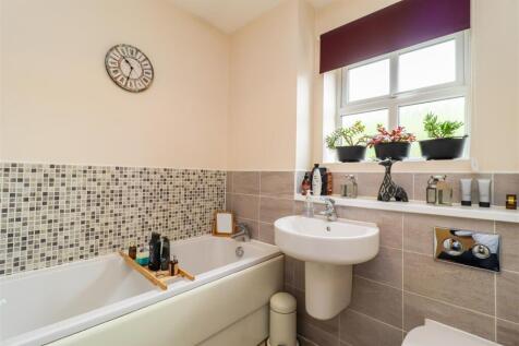 BATHROOM/W.C.