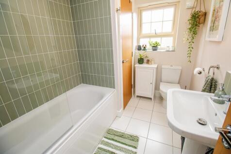 HOUSE BATHROOM