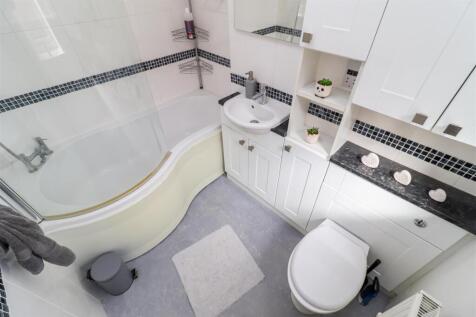 HOUSE BATHROOM