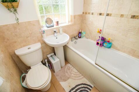 BATHROOM/W.C.