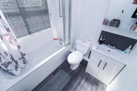 BATHROOM/W.C.