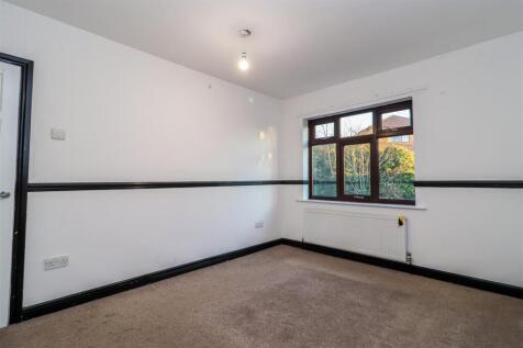 2 mill lane bed 1 (1).jpg