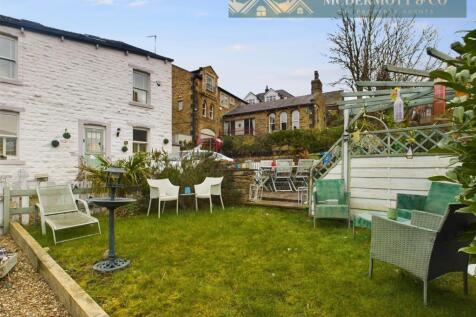 CAM03850G0-PR0088-STILL015.jpg