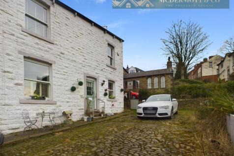 CAM03850G0-PR0088-STILL017.jpg