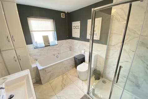main bath.jpeg