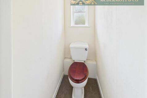 CAM03850G0-PR0176-STILL010.jpg