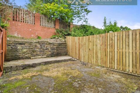 CAM03850G0-PR0176-STILL004.jpg