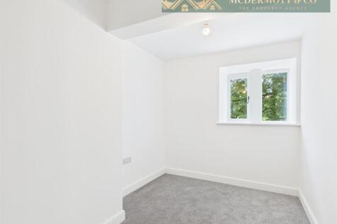 APARTMENT 48