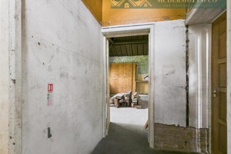 CAM03850G0-PR0195-STILL007.jpg