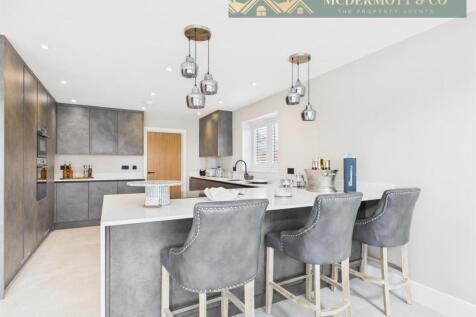 Lounge / Kitchen / Dining