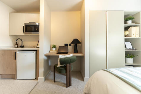 BED8