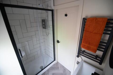 SHOWER1