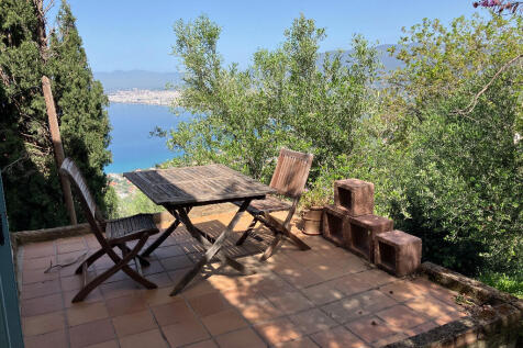 Back balcony