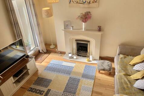Lounge 8