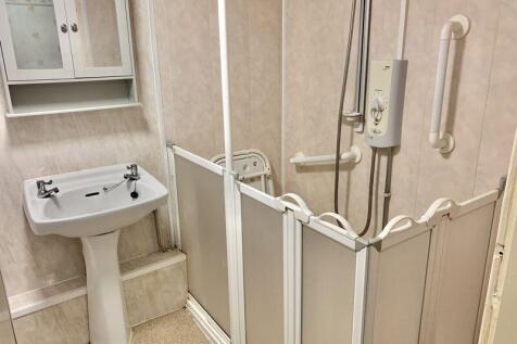 Shower Room 1