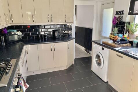 Kitchen 3