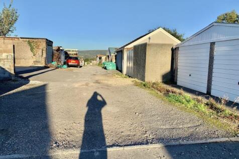 Access to the garage