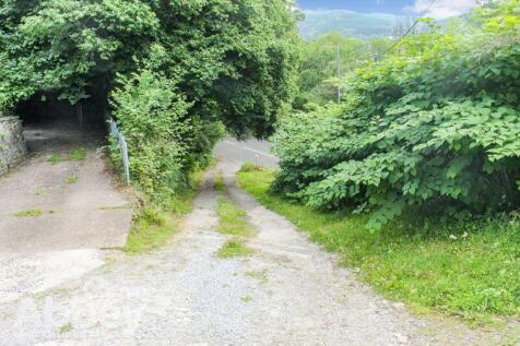 Entrance Road
