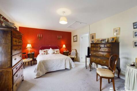 Bedroom 1 (Double with Ensuite)