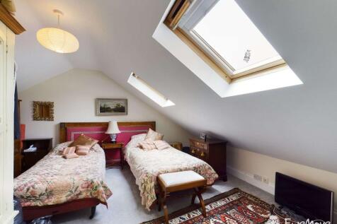 Bedroom 3 (Double)