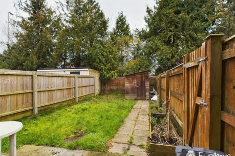 CAM02899G0-PR0049-STILL015