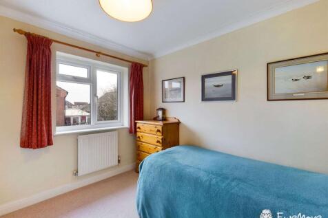 Bedroom 2 (Double)