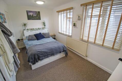 Bedroom 2 (Double)