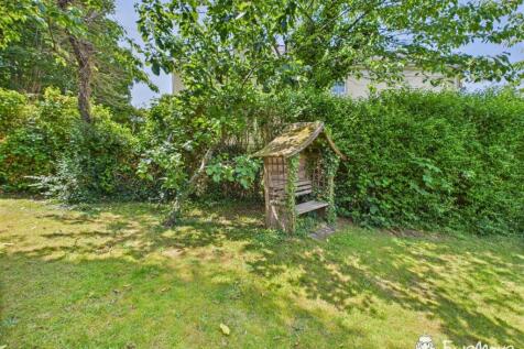 CAM02877G0-PR0075-STILL020