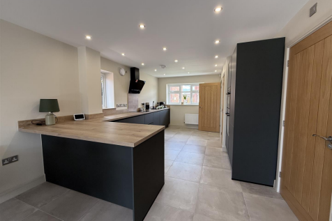 Open plan Kitchen/Diner &amp; Living area