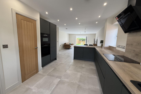 Open plan Kitchen/Diner &amp; Living area
