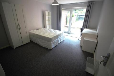 bed 1 2.jpg