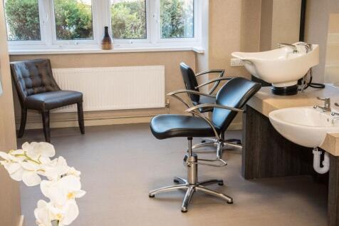 250723-raglan-court-treatment-room.jpg
