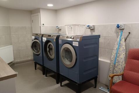 Communal Laundry.jpg