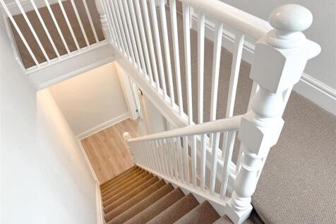 part galleried landing .jpeg