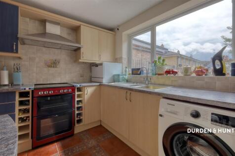 Fullers Close