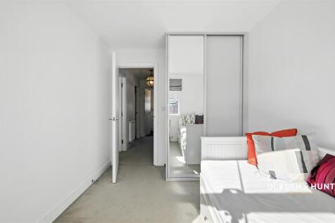 Dove Court
