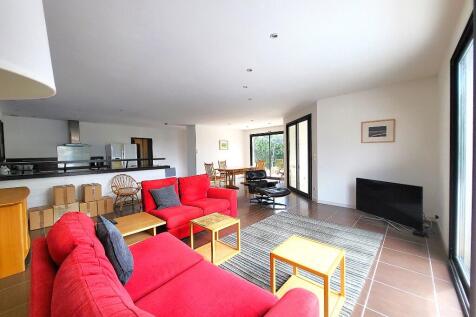 lounge area