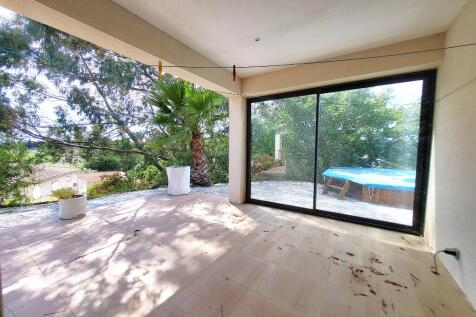 Covered Terrace
