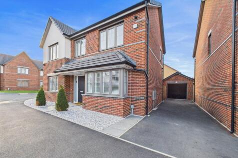 Private Driveway &amp; Garage