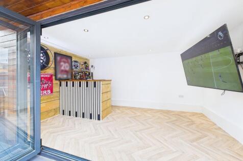 Garden Room/Bar