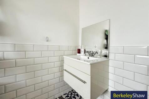 Downstairs Bathroom