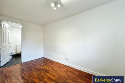 Ground floor bedroom