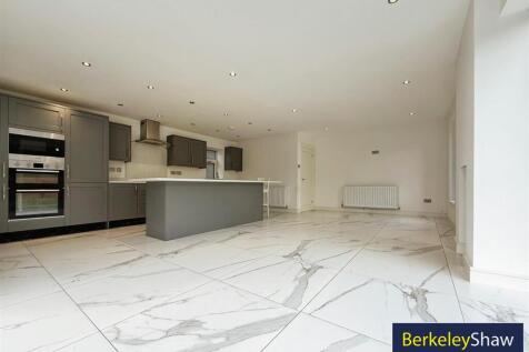 Kitchen/Living/Dining